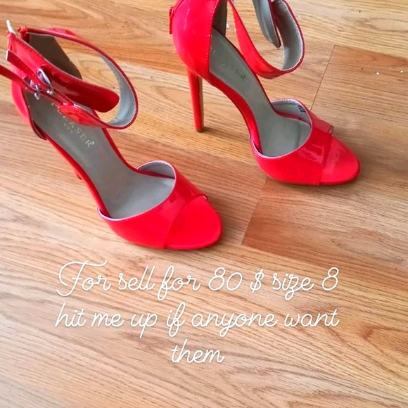 Shoe - Picture 1 of 1